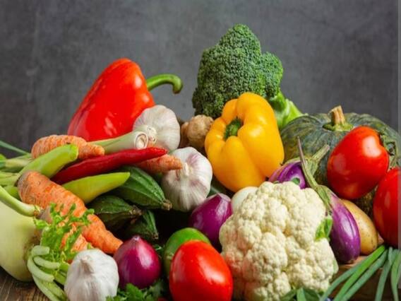 सर्दियों में बीमारियों से रहेंगे दूर और शरीर भी होगा मजबूत, बस खाने में शामिल कर लें ये सब्जियां