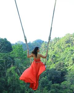 Sonalee Kulkarni:  सोनालीचा खास लूक;फोटोवरुन नजर हटणार नाही!