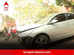 বর্ষবরণের আগে শহরে ফের বেপরোয়া গতি, বালিগঞ্জ ফাঁড়ির কাছে ফুটপাতে উঠে পড়ল গাড়ি