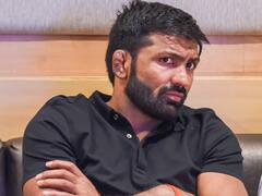 विनेश फोगाट और बजरंग पूनिया ने लौटाए अवार्ड तो पहलवान योगेश्वर दत्त बोले- 'पहले से ही तैयार थी रूपरेखा'