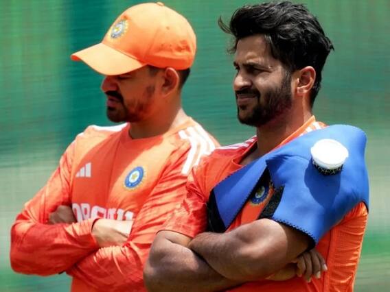 IND vs SA: बल्लेबाजी अभ्यास कर रहे थे शार्दुल, बाएं कंधे पर खा बैठे गेंद; बीच में छोड़ना पड़ा अभ्यास सत्र