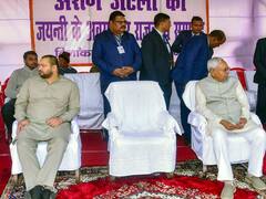 नीतीश कुमार का JDU सर्वेसर्वा बनना RJD को नहीं आ रहा रास? बढ़ती दूरियां महागठबंधन को पहुंचा सकती हैं नुकसान