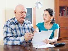 सास-ससुर के साथ बेटा-बहू भूलकर भी ना करें ये हरकत, जिंदगी हो जाएगी मुश्किल