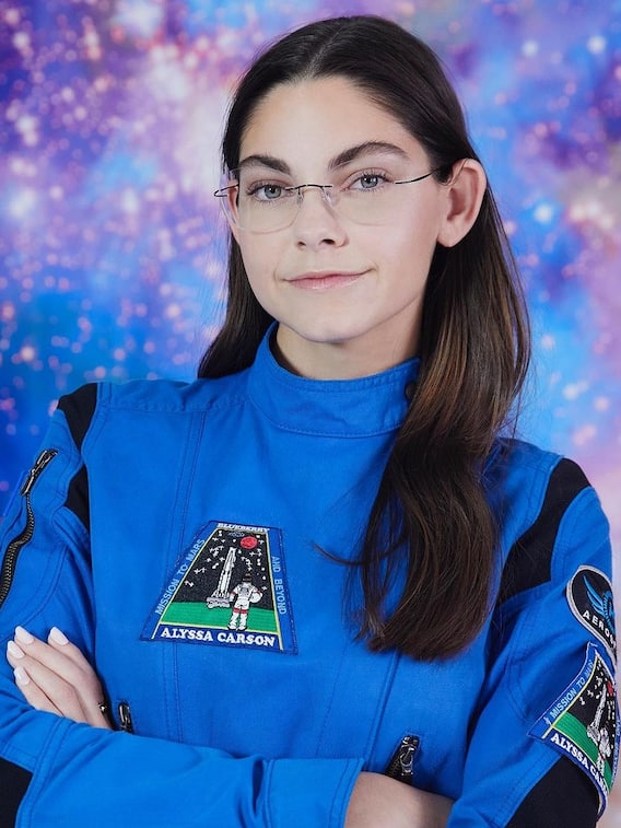 मंगल पर बसने जा रही है ये 22 साल की लड़की!