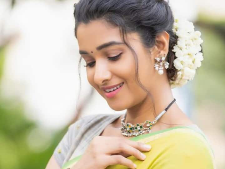 Priya Bhavani Shankar : நடிகை பிரியா பாவனி ஷங்கரின் பிறந்தநாள் இன்று..!