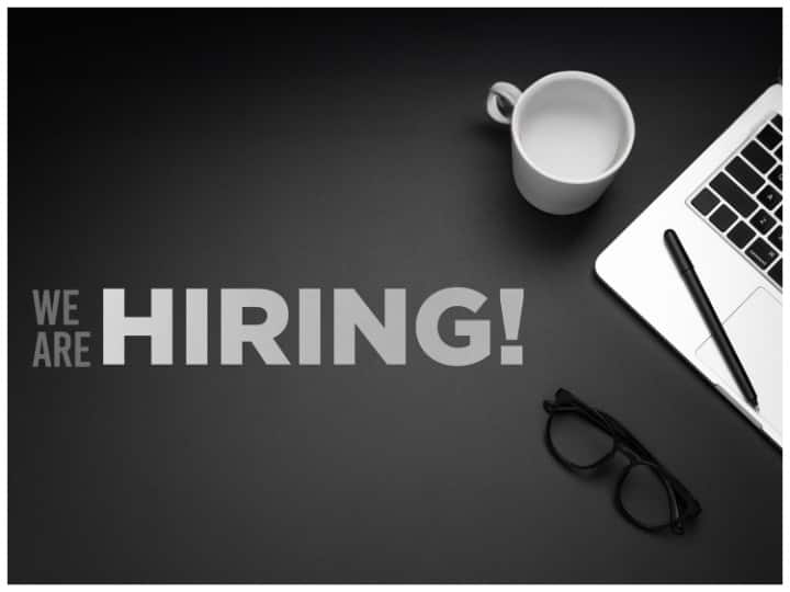 भारतीय विमानपत्तन प्राधिकरण में नौकरी की तलाश है तो इन वैकेंसी के लिए अप्लाई कर सकते हैं. एएआई ने जूनियर असिस्टेंट और सीनियर असिस्टेंट के पद पर योग्य उम्मीदवारों से आवेदन मांगे हैं.