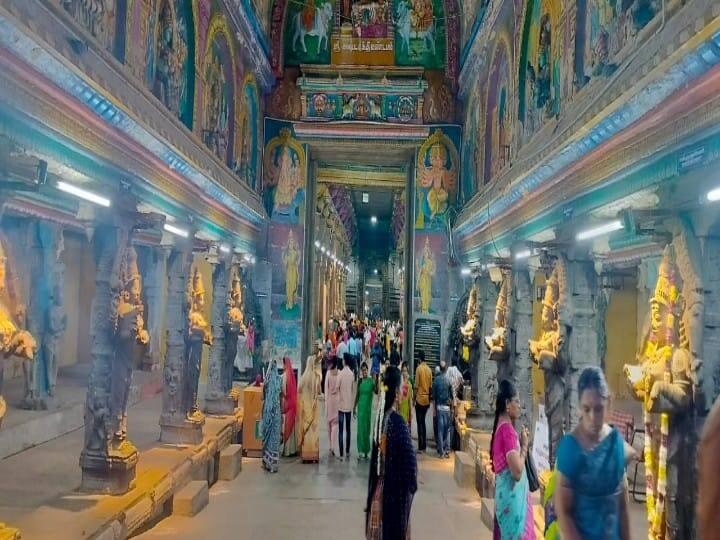 Madurai Meenakshiyamman Temple New Year 2024 Special  Devotees Saami Dharshan From Early Morning - TNN Madurai  Temple: ஆங்கில புத்தாண்டையொட்டி மதுரை மீனாட்சியம்மன் கோயிலில் பக்தர்கள் சாமி தரிசனம்