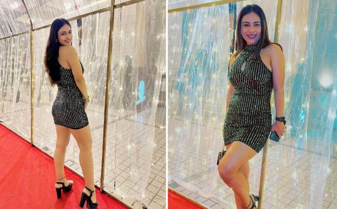 ભોજપૂરી એક્ટ્રેસ નેહા મલિક ન્યૂ યર પર ખૂબ જ શાનદાર અંદાજમાં સ્પોટ થઈ હતી. નેહા મલિકે કેમેરાની સામે ગ્લેમરસ અંદાજમાં પોઝ આપ્યા છે.