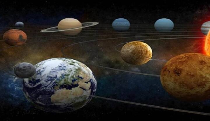 જાન્યુઆરીમાં આ ગ્રહોનું સંક્રમણ મેષ રાશિના લોકોને નોકરીમાં પ્રમોશનના રૂપમાં લાભ આપશે. આત્મવિશ્વાસમાં વધારો લક્ષ્ય પ્રાપ્ત કરવામાં મદદ કરશે. મિથુન રાશિવાળા લોકોને ભૌતિક સુખ-સુવિધાઓ મળશે. નવા સ્ત્રોતો આવશે અને વધશે. કન્યા રાશિના જાતકોને કાર્યસ્થળ પર અધિકારીઓનો સહયોગ મળશે જે પ્રગતિ માટે ફાયદાકારક રહેશે.