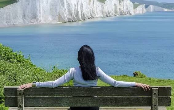 Lucky Zodiac Signs Of 2024: વર્ષ 2024 કેટલીક રાશિની છોકરીઓ માટે ખૂબ જ ભાગ્યશાળી રહેવાનું છે. આ મહિલાઓને કરિયર અને પૈસાના મામલે ઘણો ફાયદો થશે. ચાલો જાણીએ આ ભાગ્યશાળી રાશિઓ વિશે.