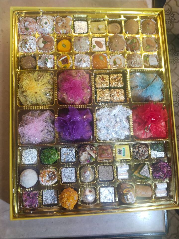 অযোধ্যায় রাম লালার জন্য় এমনই বিশেষ ভোগের ব্য়বস্থা হল বছরের একেবারে প্রথম দিনে।