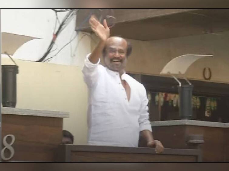 Actor rajinikanth meets his fans and delivered new year 2024 wishes in poes garden house Rajinikanth: 