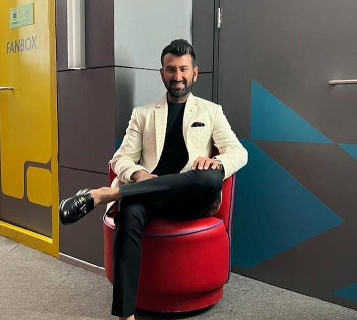 “புஜாராவை இந்திய அணி ஒதுக்குவது இந்திய அணிக்கு ஆபத்தானது” என இந்திய அணியின் முன்னாள் வீரர் ஹர்பஜன் சிங் தனது ட்விட்டர் பக்கத்தில் பதிவிட்டுள்ளார்.