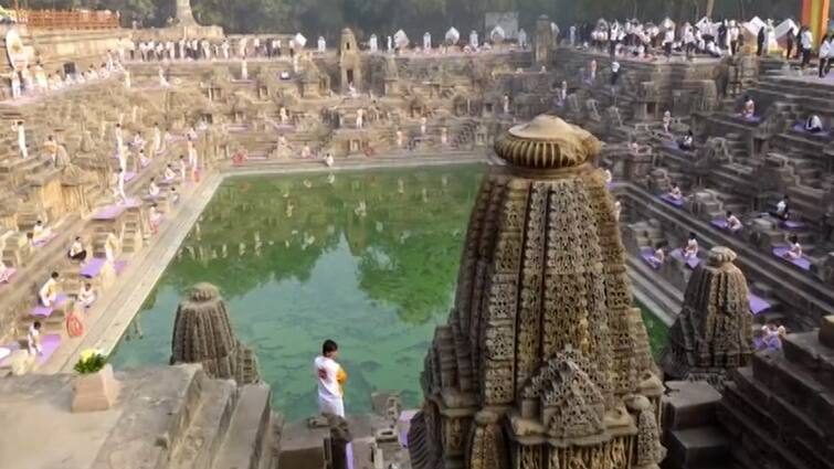 Mehsana News: A state level Surya Namaskar program was held at Modhera in Mehsana. Mehsana News: મોઢેરા સૂર્યમંદિરમાં યોજાયો સૂર્યનમસ્કાર કાર્યક્રમ, બન્યો વિશ્વ રેકોર્ડ
