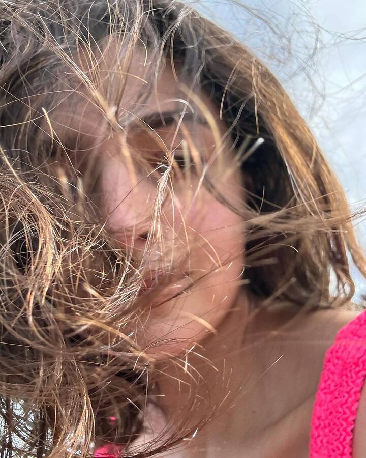Alia and Ranbir revealed their daughter Raha's face recently, on the occasion of Christmas, sending the internet into a frenzy over her cuteness.