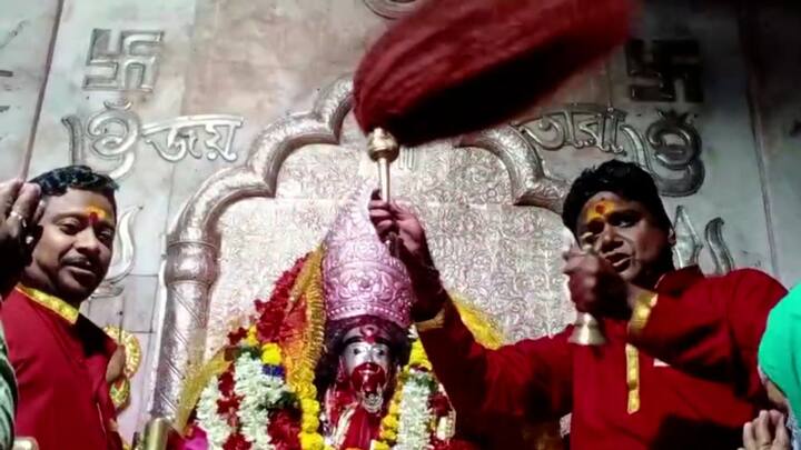  আর তাই নিয়ে উৎসবে মাতোয়ারা হয়ে উঠেছে গোটা রাজ্য। গত সপ্তাহ থেকে চলছে নতুন বছরকে সাদরে বরণ করে নেওয়ার প্রস্তুতি।