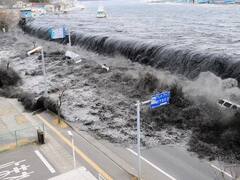 Japan Earthquake Tsunami Tension : జపాన్ ను కుదిపేసిన భారీ భూకంపం..సునామీ హెచ్చరికలు | ABP Desam