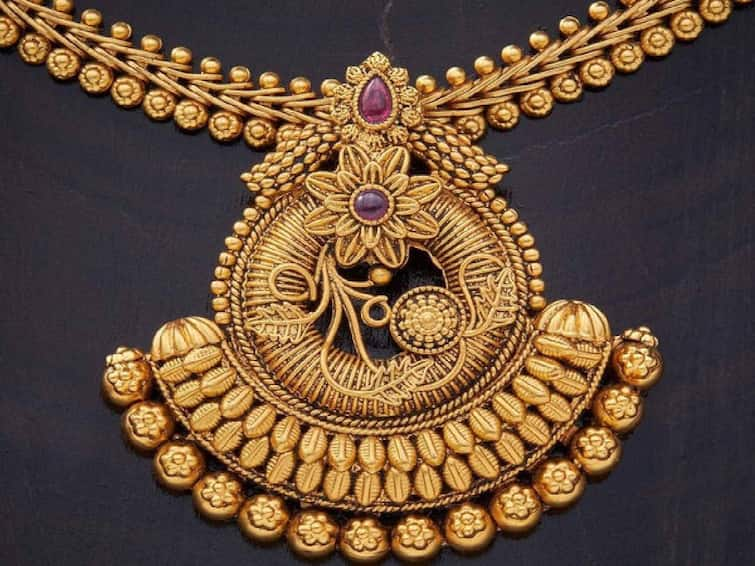 Latest Gold Silver Rate Today 2 january 2024 know gold price in your city chennai coimbatore madurai bangalore mumbai Latest Gold Silver Rate: மீண்டும் உயரும் தங்கம் விலை.. சவரனுக்கு ரூ.80 அதிகரிப்பு.. இன்றைய நிலவரம் இதோ..