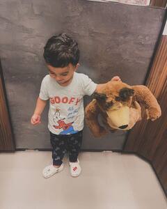 Kajal Aggarwal Photos : கொஞ்சம் குடும்பம்.. கொஞ்சம் பார்ட்டி..ஜாலியாக இருக்கும் காஜல் அகர்வால்!