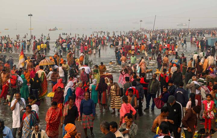 এছাড়া অগ্নিকাণ্ডের ঘটনা ঘটলে দ্রুত এলাকায় পৌঁছে যাবে কর্মী সহ বুলেট। এই বুলেটে অগ্নিনির্বাপক সব ব্যবস্থা থাকবে।