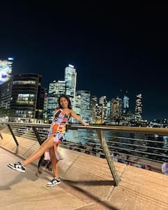 Nayani Pavani Photos: మోడ్రన్ డ్రస్‌లో మత్తెక్కించేలా బిగ్ బాస్ నయని - సిడ్నీలో 2024కి వెల్కమ్ చెబుతూ...