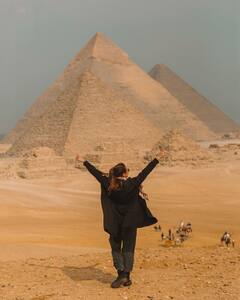 Sonakshi Sinha Pics: इजिप्ट में वेकेशन एंजॉय कर रही हैं बॉलीवुड की ‘दबंग गर्ल’, फैंस के साथ सोनाक्षी सिन्हा ने शेयर की खूबसूरत तस्वीरें