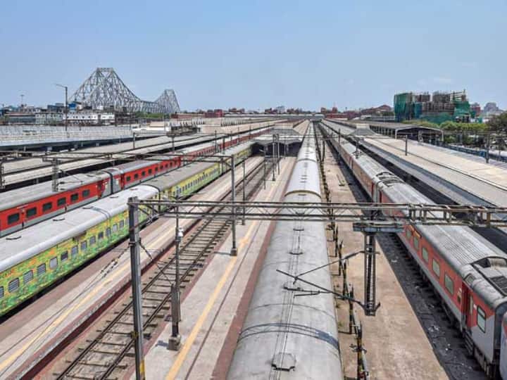 Why is platform number 3 not built at Ratlam and Bhilwara railway stations रतलाम और भीलवाड़ा रेलवे स्टेशन पर क्यों नहीं बना है प्लेटफॉर्म नंबर-3?
