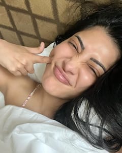Shruti Haasan Photos: ఎర్లీ మార్నింగ్ సెల్ఫీస్ షేర్ చేసిన శృతి - మేకప్ లేకుండా ఎలా ఉందో చూశారా?
