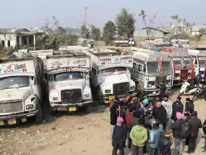 DTTTA ने wrote letter to Home Minister Amit shah demanding amendment in law made for truck drivers. DTTTA ने गृह मंत्री को लिखा खत, ड्राईवरों के लिए बने कानून में की संशोधन की मांग 