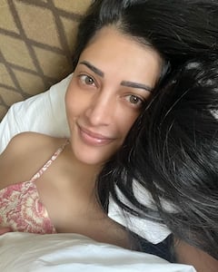 Shruti Haasan Photos: ఎర్లీ మార్నింగ్ సెల్ఫీస్ షేర్ చేసిన శృతి - మేకప్ లేకుండా ఎలా ఉందో చూశారా?