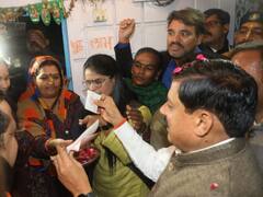 IN Pics: मुख्यमंत्री मोहन यादव ने भोपाल में बांटे राम मंदिर दर्शन के लिए आमंत्रण कार्ड, देखें तस्वीरें