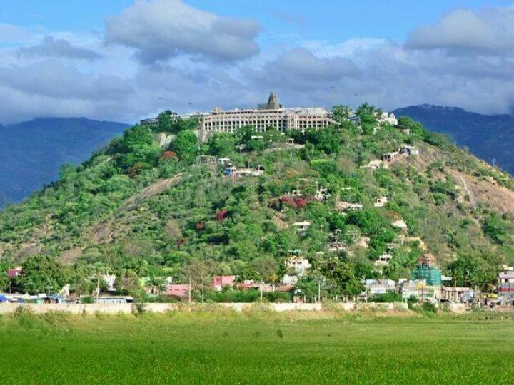 इस मंदिर में 9 जहरीले पदार्थों से बनी है विराजमान मूर्ति, जानिए इसका इतिहास The idol in this temple is made of 9 poisonous substances know its history of temple इस मंदिर में 9 जहरीले पदार्थों से बनी है विराजमान मूर्ति, जानिए इसका इतिहास