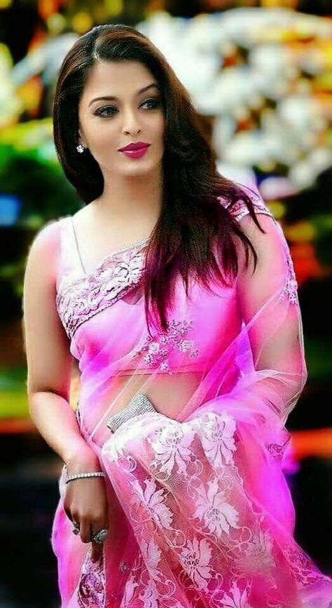 ਜਦੋਂ ਕਿ ਟਾਈਮਜ਼ ਆਫ ਇੰਡੀਆ ਮੁਤਾਬਕ ਅਭਿਨੇਤਰੀ ਇਕ ਦਿਨ ਦੀ ਸ਼ੂਟਿੰਗ ਲਈ 6 ਤੋਂ 7 ਕਰੋੜ ਰੁਪਏ ਚਾਰਜ ਕਰਦੀਆਂ ਹਨ।