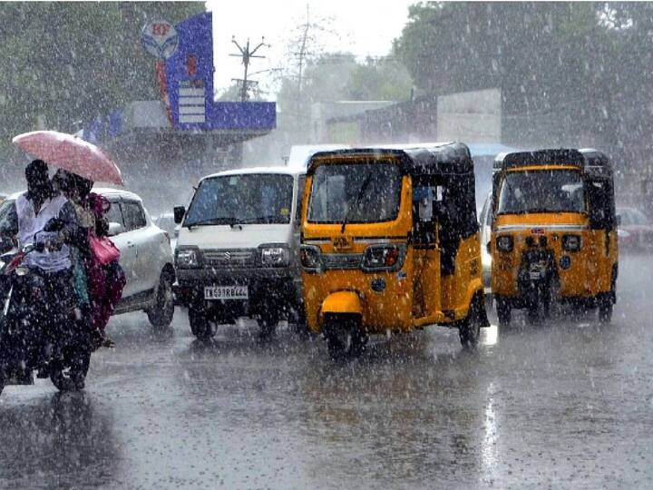 Nilgiris district is likely to receive heavy rains on the 4th and 5th due to a low circulation, the Meteorological Department said. TN Rain Alert: வலுப்பெறும் காற்றழுத்த தாழ்வு பகுதி.. நீலகிரியில் கனமழை எச்சரிக்கை.. சென்னைக்கு எப்படி?