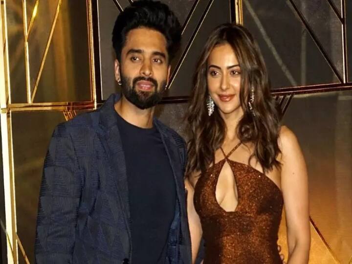 Rakul Preet Singh to marry bollywood actor cum producer jackky bhagnani on Feb 22 Rakul Preet Singh: பாலிவுட் பிரபலத்தை கரம் பிடிக்கும் அயலான் பட நாயகி... விரைவில் டும் டும் டும்..!