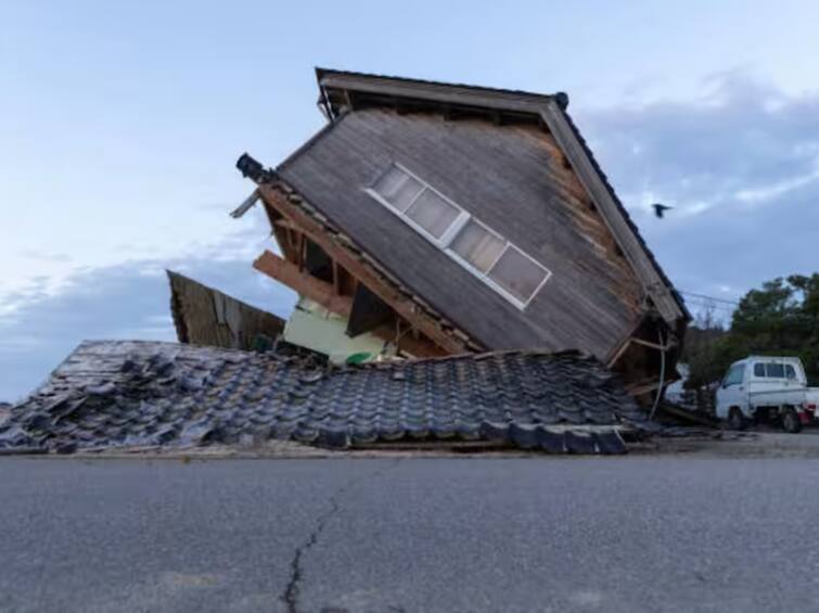 japan earthquake death toll pm fumio kishida tsunami alert 10 latest updates Japan Earthquake: ਭੂਚਾਲ ਕਾਰਨ ਤਬਾਹੀ ਦਾ ਮੰਜਰ, ਕਈ ਲੋਕ ਅਜੇ ਵੀ ਲਾਪਤਾ, ਮਰਨ ਵਾਲਿਆਂ ਦੀ ਗਿਣਤੀ ਵਧਣ ਦਾ ਖ਼ਦਸ਼ਾ