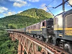 Chhattisgarh Tourism: रोमांच से भर देगा जगदलपुर का 70 साल पुराना रेल मार्ग का सफर, एक बार जरूर जाएं, देखें खूबसूरत तस्वीरें