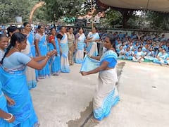 కబడ్డీ ఆడిన అంగన్వాడీలు.. జగన్ ను అనుకరిస్తూ 'నేను విన్నాను, నేను ఉన్నాను' అని కూత