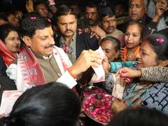 IN Pics: मुख्यमंत्री मोहन यादव ने भोपाल में बांटे राम मंदिर दर्शन के लिए आमंत्रण कार्ड, देखें तस्वीरें