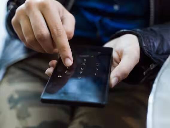 આ સેટિંગ ચાલુ રાખ્યા પછી તમે આરામથી તમારા વીકએન્ડ વગેરેનો આનંદ માણી શકો છો અને મહત્વપૂર્ણ લોકોના કૉલનો સરળતાથી જવાબ આપી શકો છો.