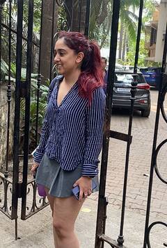 Ira Khan Wedding: शादी के फंक्शन के बाद शॉर्ट ड्रेस पहने स्पॉट हुईं आमिर खान की लाडली, चेहरे पर दिखा वेडिंग ग्लो