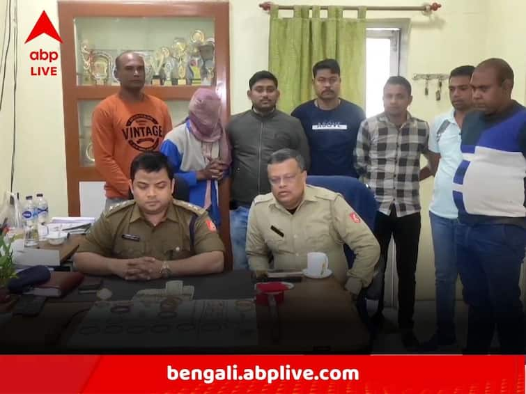 Gold And Cash Allegedly Stolen From Sonarpur Residents House While The Family Was Busy At Picnic Sonarpur Burglary:ফাঁকা বাড়ি থেকে সোনা-নগদ নিয়ে 'চম্পট', তদন্ত শুরু হতেই বমাল ধৃত 'অভিযুক্ত'