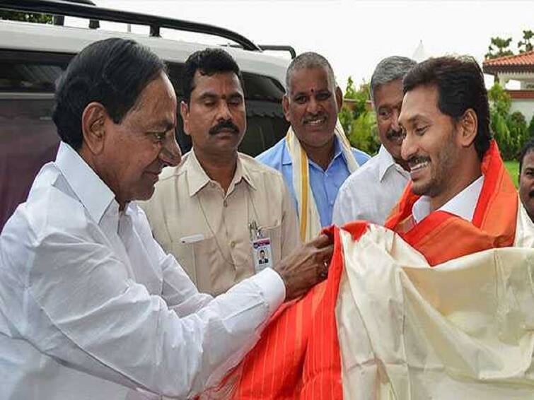 AP CM Jagan will meet KCR in Hyderabad on Thursday KCR And Jagan: కేసీఆర్‌తో భేటీ కానున్న సీఎం జగన్, రీజన్ అదేనా?