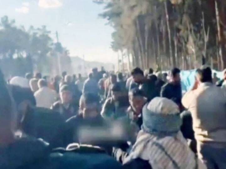 Twin bomb blasts near Iran general Qasem Soleimani's tomb kill minimum 73 Iran Bomb Blast: பெரும் சோகம்! ஈரானில் இரட்டை குண்டுவெடிப்பு - 73 பேர் உயிரிழப்பு
