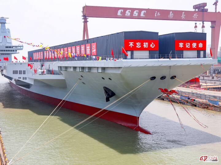 चीन का CV-18 Fujian एयरक्राफ्ट करियर शेडोंग या लिओनिंग की तुलना में ज्यादा खतरनाक है. ये कई तरह से प्लेन को लॉन्च कर सकता है. ये चीन के लिए मील का पत्थर साबित हो सकता है.