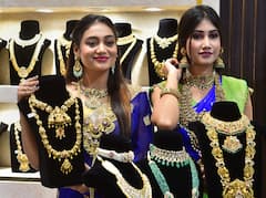 Gold Price Today: আজ কমেছে সোনার দাম, জেনে নিন রাজ্য়ের রেট