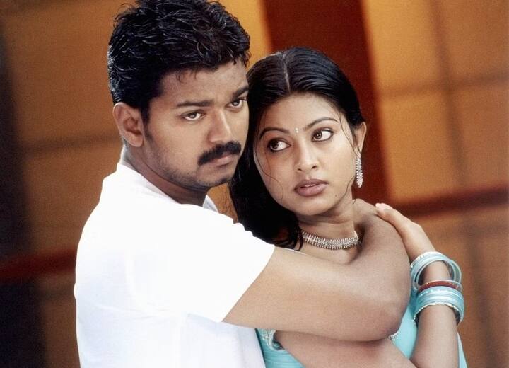 இப்படத்தில் நடிகர் விஜய் இரட்டை கதாபாத்திரத்தில் நடிக்க உள்ளார் என்பது வெளியிடப்பட்ட போஸ்டர்கள் மூலம் தெரிகிறது. அதில் விஜய் நடிக்கும் ஒரு கேரக்டரின் ஜோடியாக புன்னகை அரசி சினேகா நடிக்க உள்ளார் என்ற அப்டேட்டை அவர் நிகழ்ச்சி ஒன்றில் கொடுத்துள்ளார்.