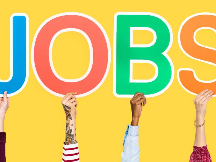 RPF Recruitment 2024 out for 2250 Constable & SI posts check details here RPF Recruitment 2024: बंपर पदों पर होने जा रही भर्तियां, यहां देख लें डिटेल्स