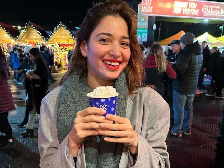 Tamannaah Bhatia Photos : తమన్నా భాటియా లండన్​లో న్యూ ఇయర్ సెలబ్రేట్ చేసుకుంది. దానికి సంబంధించిన ఫోటోలు ఇన్​స్టాలో షేర్ చేసుకుంది.