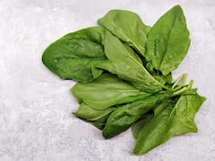 Benefits of Spinach : निरोगी डोळ्यांपासून तर स्नायू मजबूत करण्यासाठी उपयुक्त ठरते 'ही' पालेभाजी; जाणून घ्या!